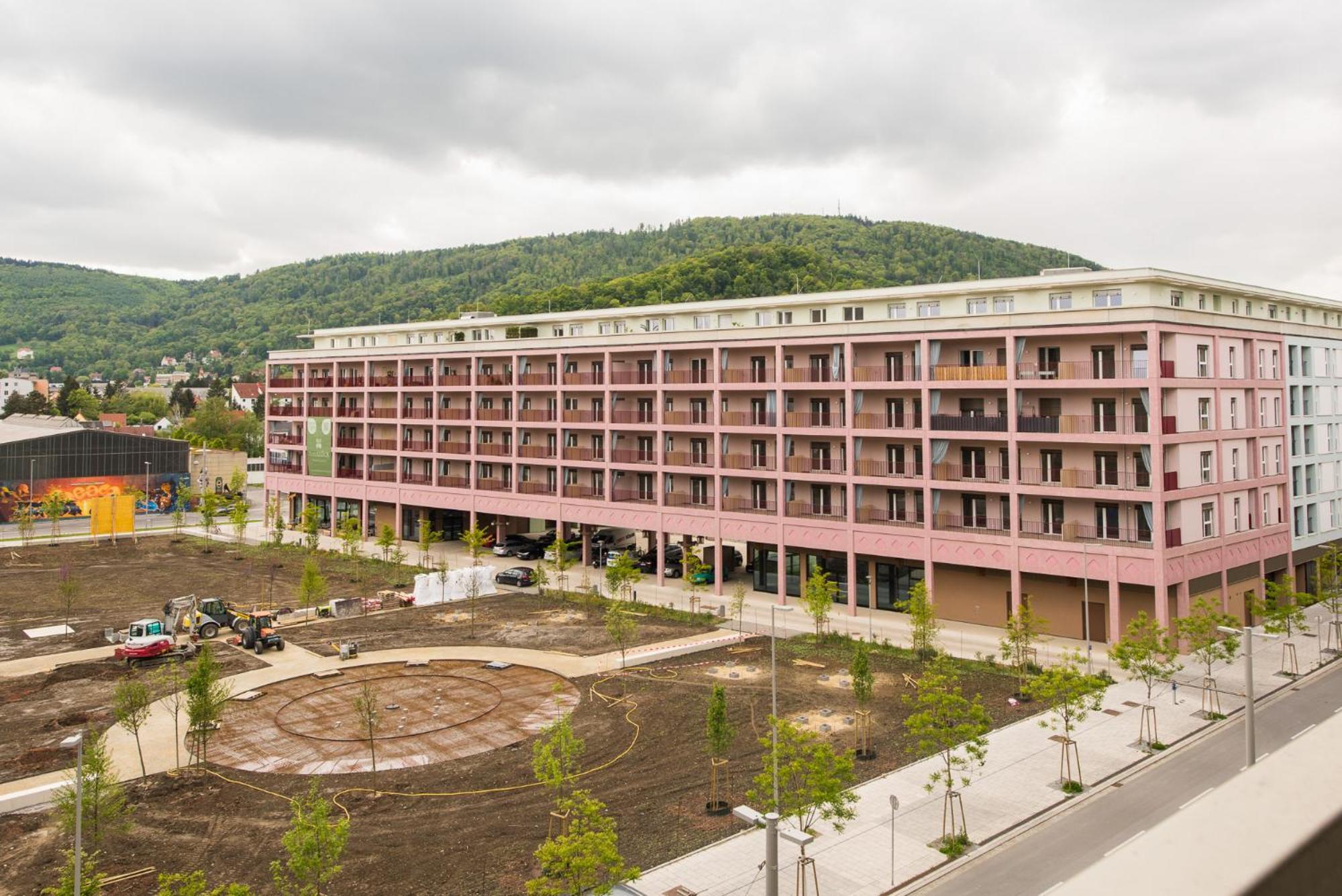Muzeta Graz - Eco-Friendly Parkview Holiday Apartments In Graz'S Smart City Extérieur photo
